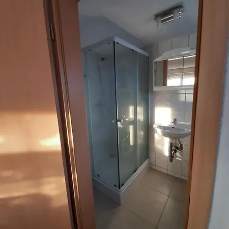 Biberach-riss-zimmer-frei, Einzel-zimmer Bad Kueche 3* Birkenhard