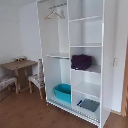 Biberach-riss-zimmer-frei, Einzel-zimmer Bad Kueche 3* Birkenhard