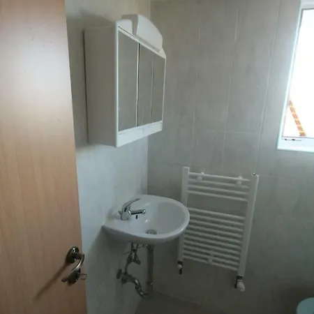 Biberach-riss-zimmer-frei, Einzel-zimmer Bad Kueche