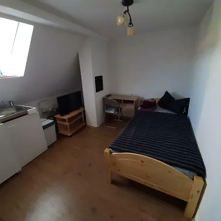 Biberach-riss-zimmer-frei, Einzel-zimmer Bad Kueche 3* Birkenhard